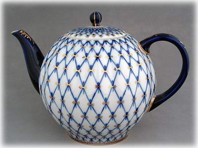 Cobalt Net Teapot Large (9 cup)