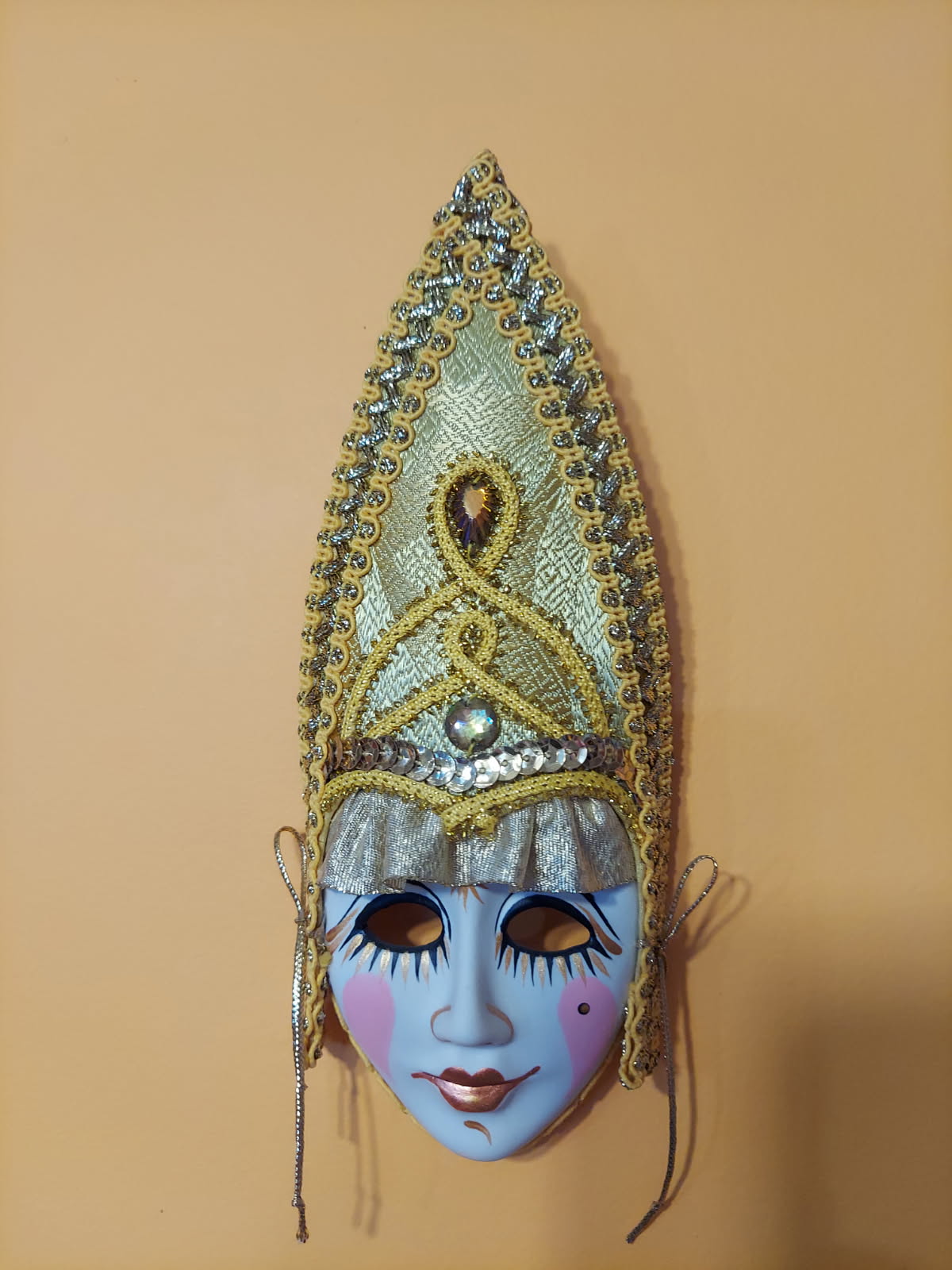Gold Kokoshnik