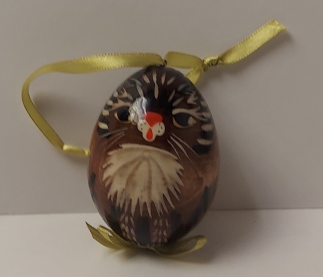 Egg Cat Ornament - 3 in